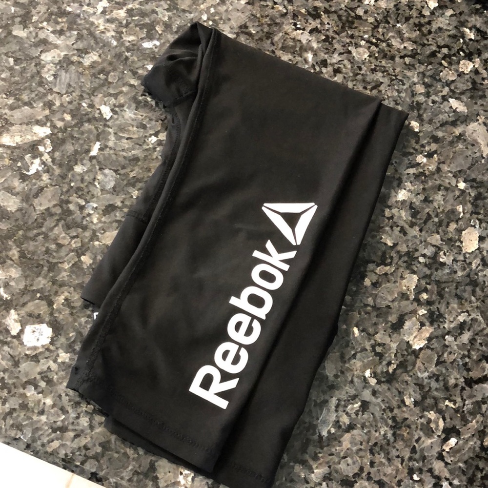 Women’s Reebok spandex capris.